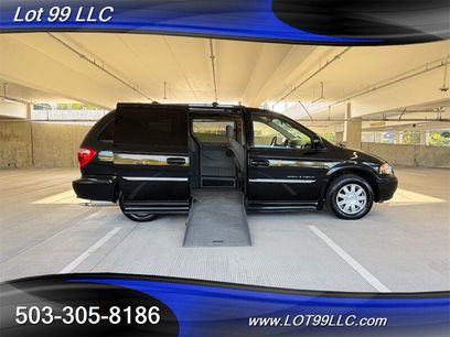 Used 2006 Chrysler Town & Country Touring w/ Trailer Tow Prep Group