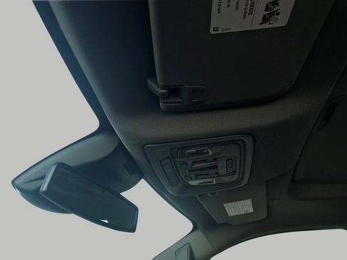 Used 2023 GMC Sierra 1500 Denali AWD/4WD image 19