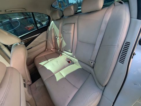 Used 2015 INFINITI Q50 Premium w/ Deluxe Technology Package image 18