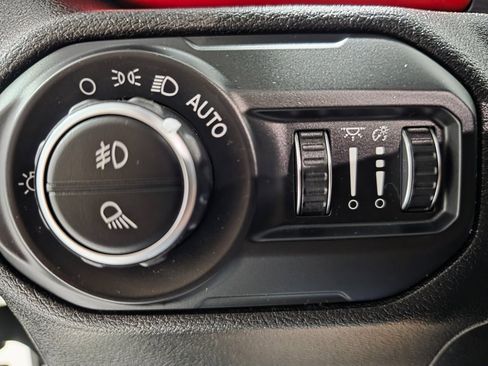 Used 2021 Jeep Gladiator Rubicon w/ LED Lighting Group image 31