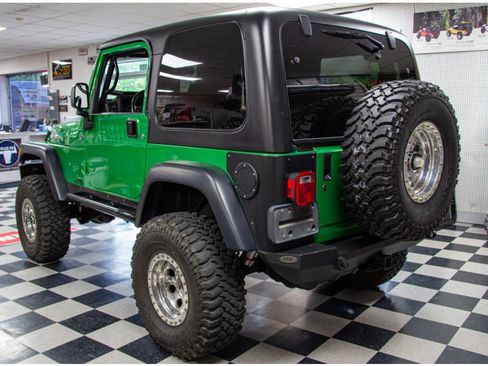 Used 2005 Jeep Wrangler Rubicon AWD/4WD image 4