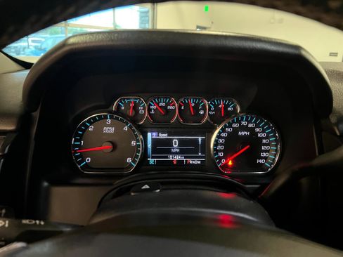 Used 2015 Chevrolet Suburban LTZ AWD/4WD image 12
