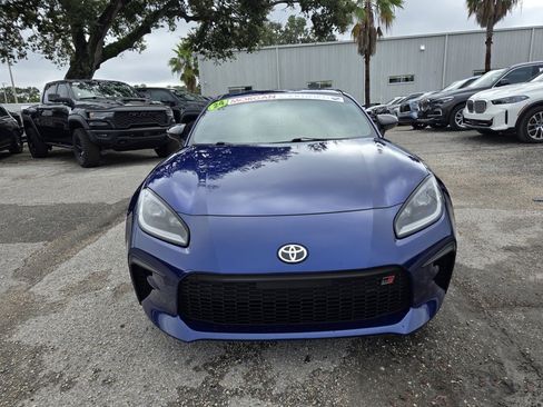 Used 2024 Toyota GR86 Premium image 8