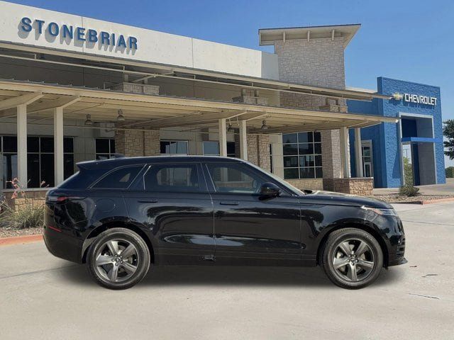 Used 2024 Land Rover Range Rover Velar Dynamic SE AWD/4WD image 4