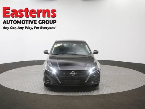 Used 2025 Nissan Altima 2.5 SV FWD image 48