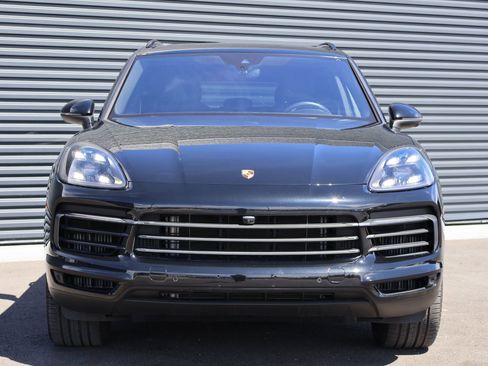 Certified 2023 Porsche Cayenne Platinum Edition AWD/4WD image 7