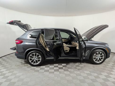 Used 2020 BMW X5 xDrive40i w/ Premium Package AWD/4WD image 9