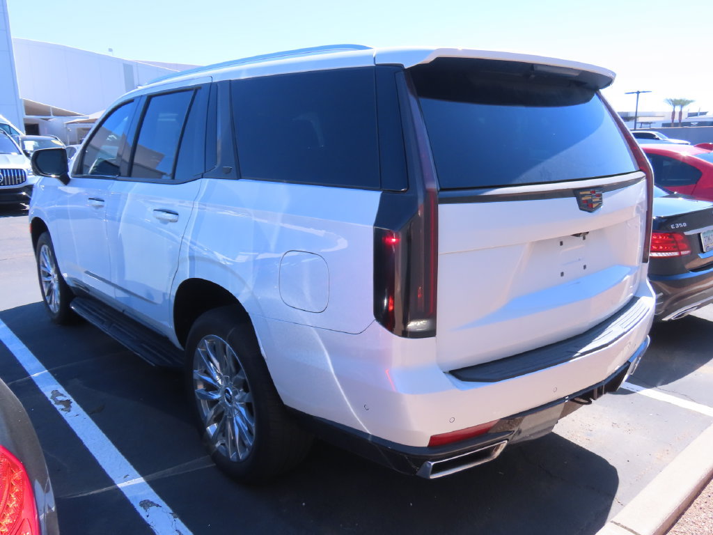 Used 2022 Cadillac Escalade Premium Luxury AWD/4WD image 3