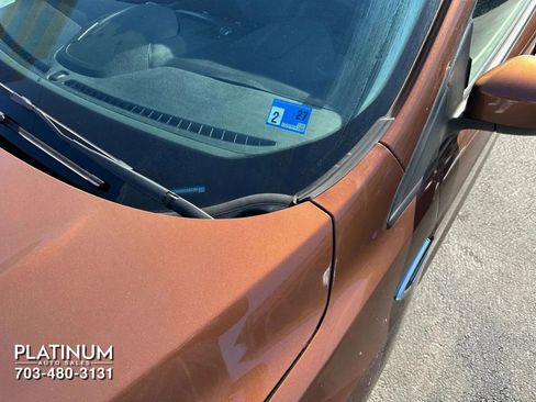 Used 2017 Ford Escape SE image 10