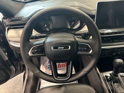 Used 2023 Jeep Compass Limited AWD/4WD image 15