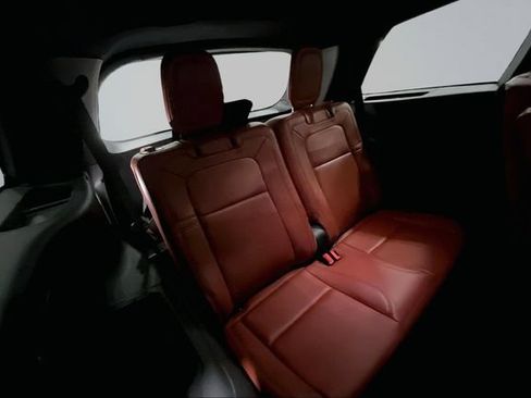 Used 2025 Lincoln Aviator Reserve w/ Equipment Group 201A AWD/4WD image 30