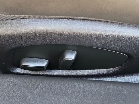 Used 2018 Chevrolet Camaro SS RWD image 20