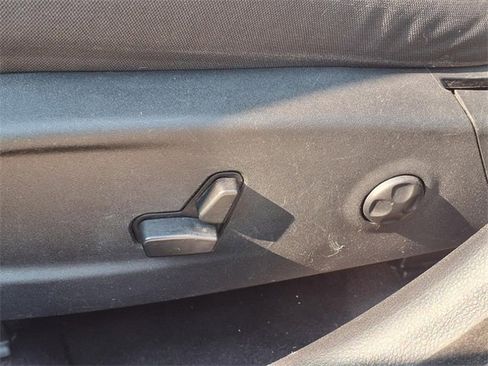 Used 2017 Dodge Charger SXT image 20