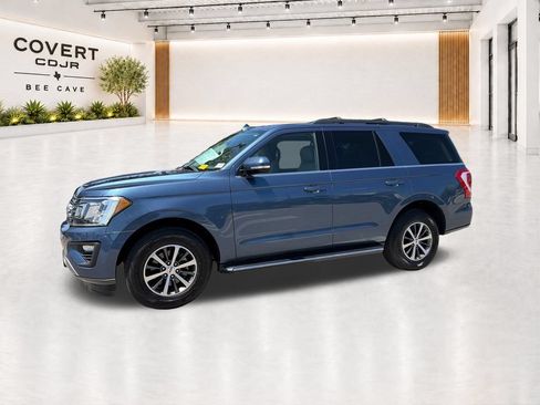 Used 2018 Ford Expedition XLT w/ Equipment Group 202A RWD image 5