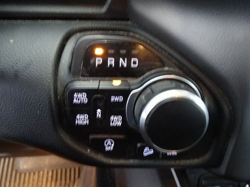 Used 2019 RAM 1500 Big Horn image 11