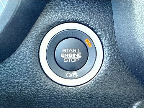 Used 2023 RAM 1500 Laramie image 9