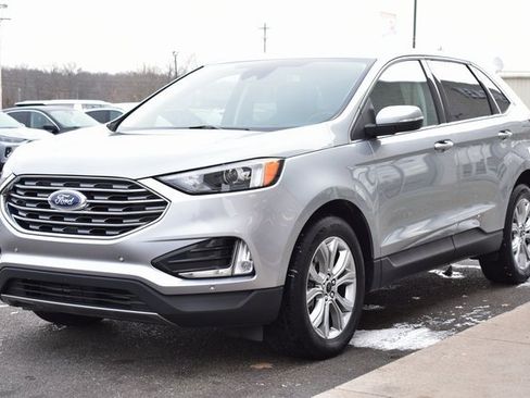 Used 2024 Ford Edge Titanium image 12