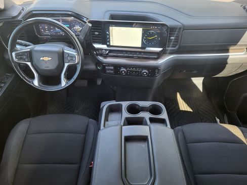 Used 2024 Chevrolet Silverado 2500 LT AWD/4WD image 21