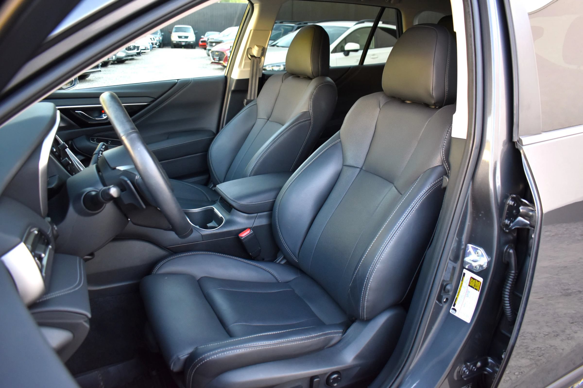 Used 2023 Subaru Outback Limited AWD/4WD image 11