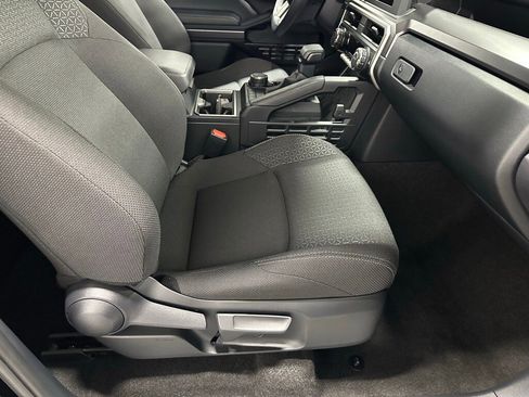 Used 2025 Toyota 4Runner SR5 image 58