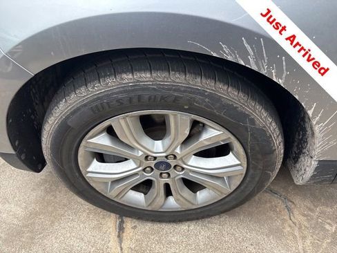 Used 2022 Ford Edge Titanium w/ Equipment Group 301A AWD/4WD image 13