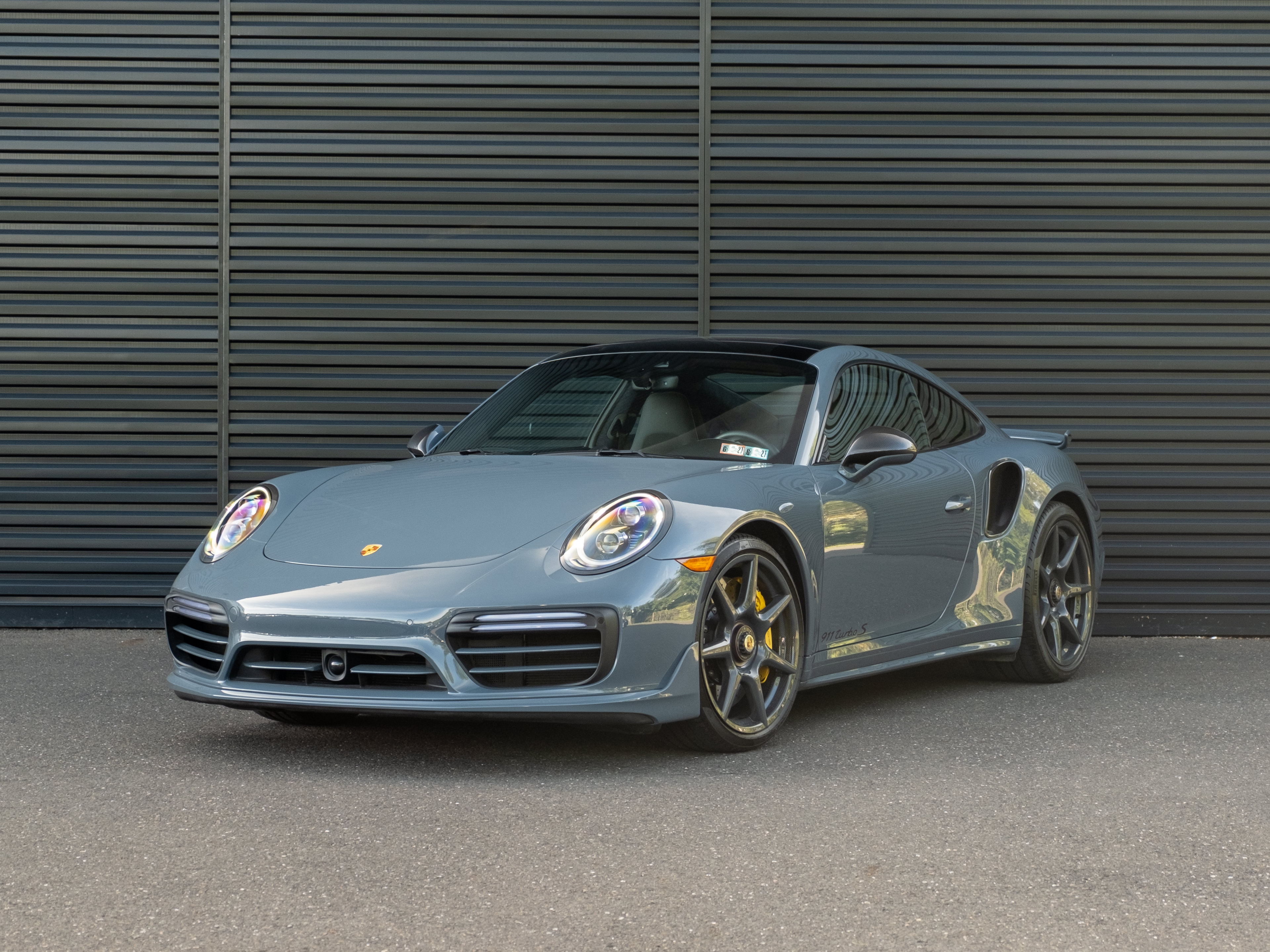 Certified 2019 Porsche 911 Turbo S AWD/4WD image 1
