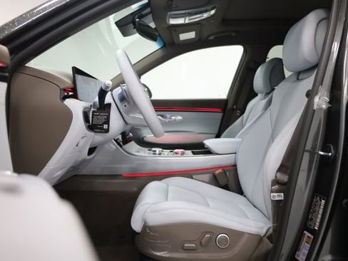 New 2026 Genesis GV70 2.5T Advanced w/ G1 Accessory Package image 19