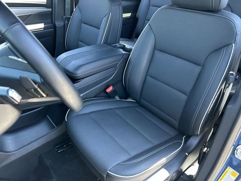 Used 2025 Buick Enclave Preferred w/ Power Package AWD/4WD image 20