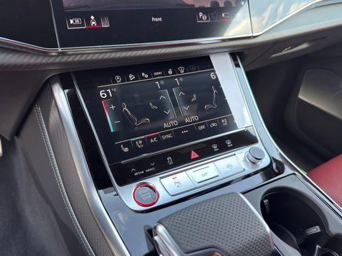 New 2026 Audi SQ7 Prestige image 14