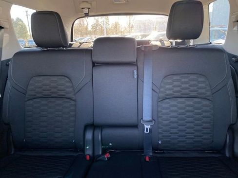 New 2025 Nissan Pathfinder SV image 11