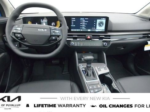 New 2026 Kia Sportage EX image 17