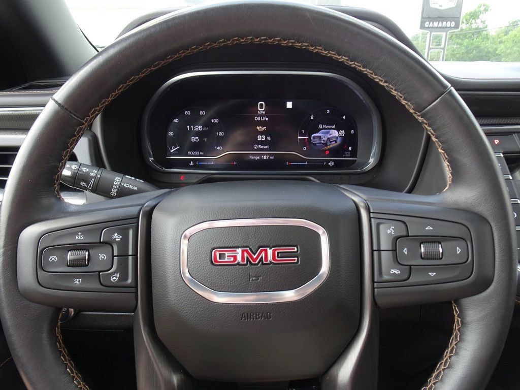 Used 2023 GMC Yukon AT4 w/ AT4 Premium Package AWD/4WD image 21