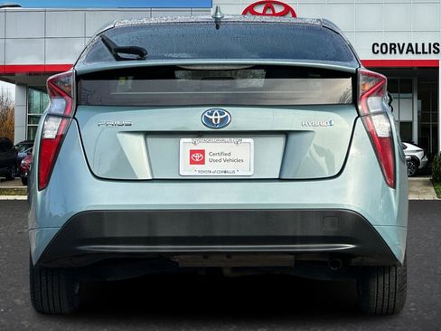 Used 2016 Toyota Prius Four image 5