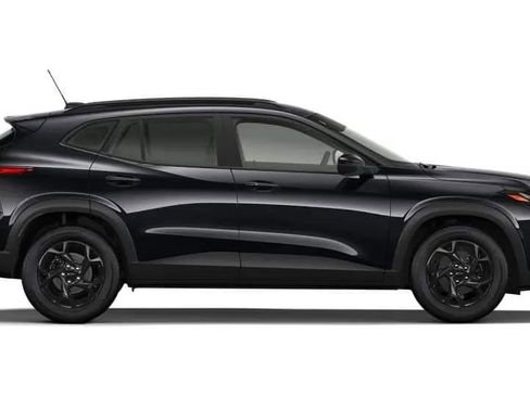 New 2026 Chevrolet Trax LT image 4