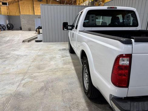 Used 2014 Ford F250 XL w/ Power Equipment Group image 9