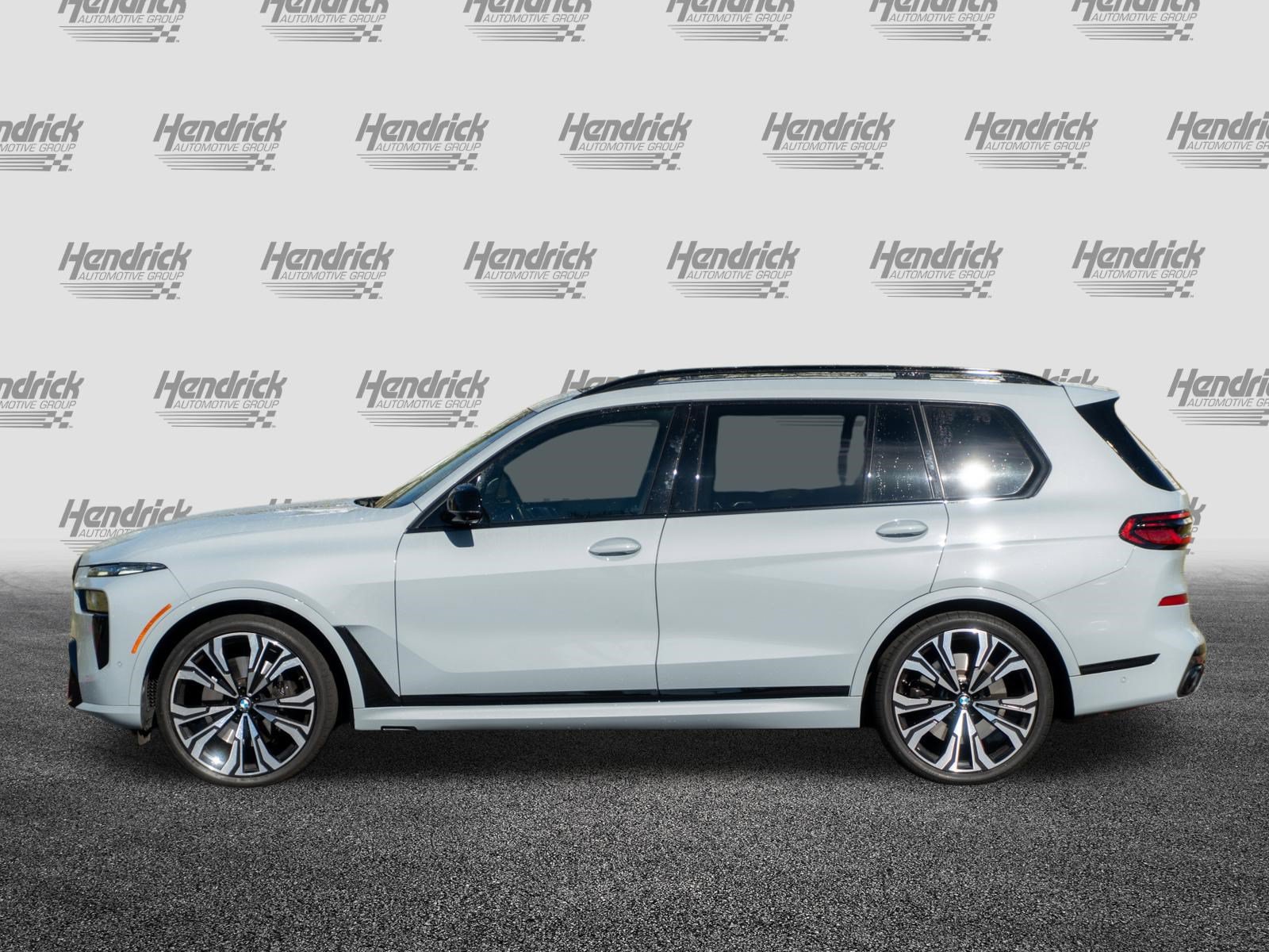 Used 2024 BMW X7 M60i w/ Executive Package AWD/4WD image 6