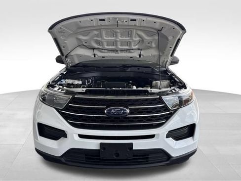 Used 2020 Ford Explorer XLT w/ Comfort Package AWD/4WD image 34