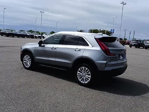 Used 2024 Cadillac XT4 Luxury w/ Cold Weather Package image 6