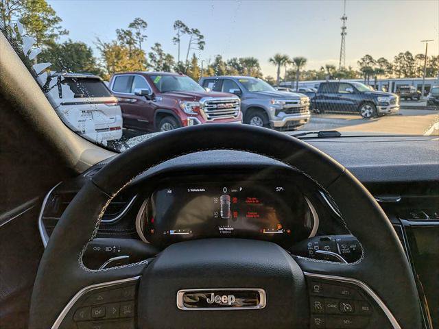Certified 2025 Jeep Grand Cherokee Laredo RWD image 28