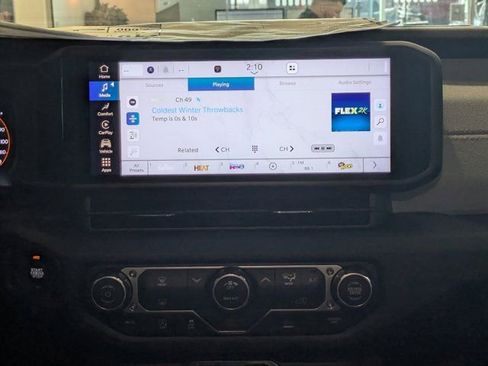 New 2026 Jeep Gladiator Sport image 16