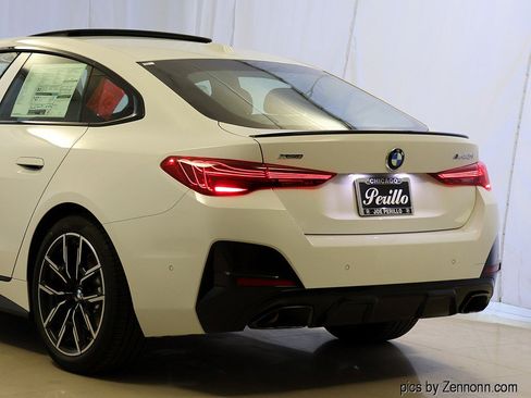 New 2026 BMW 440i xDrive w/ Premium Package AWD/4WD image 8