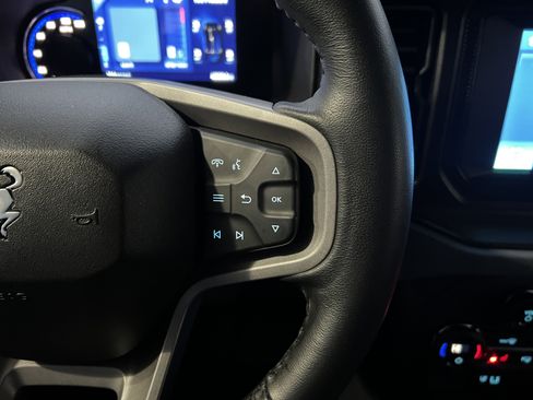 Used 2023 Ford Bronco Big Bend w/ Sasquatch Package image 28