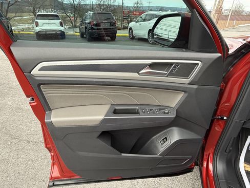 Used 2021 Volkswagen Atlas SEL R-Line image 15