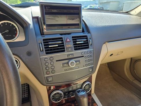 Used 2010 Mercedes-Benz C 350 Sport image 29