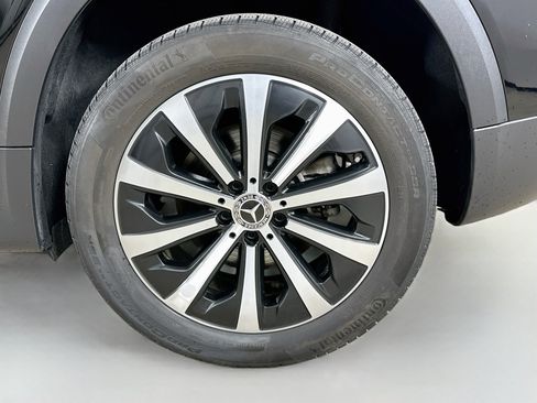 Certified 2022 Mercedes-Benz GLB 250 4MATIC image 36