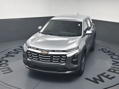 Used 2026 Chevrolet Equinox LT FWD image 30