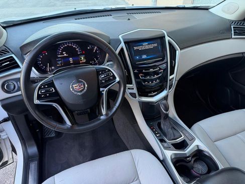 Used 2015 Cadillac SRX FWD image 17