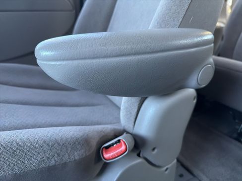 Used 2003 Dodge Grand Caravan Sport image 72