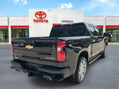 Used 2025 Chevrolet Silverado 1500 High Country AWD/4WD image 3