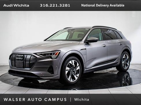 Used 2022 Audi e-tron Premium w/ Convenience Plus Package image 1